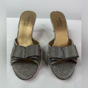 Vaneli Open Toe Sandals Bow Metallic Kitten Hill Silver Wedding Event Size 8N